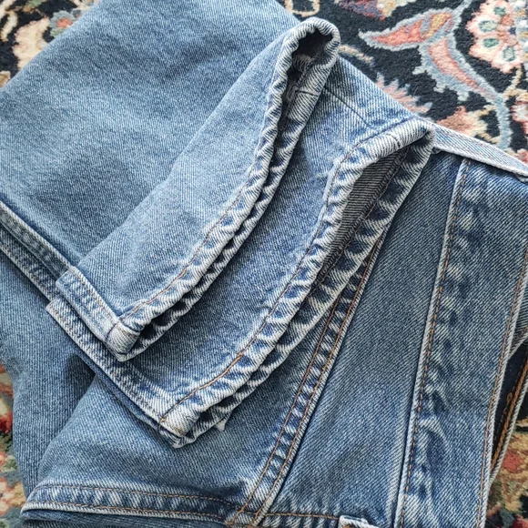❤ VINTAGE | 90s Levi's 501 Button Fly Jeans Medium Wash - Picture 9 of 12